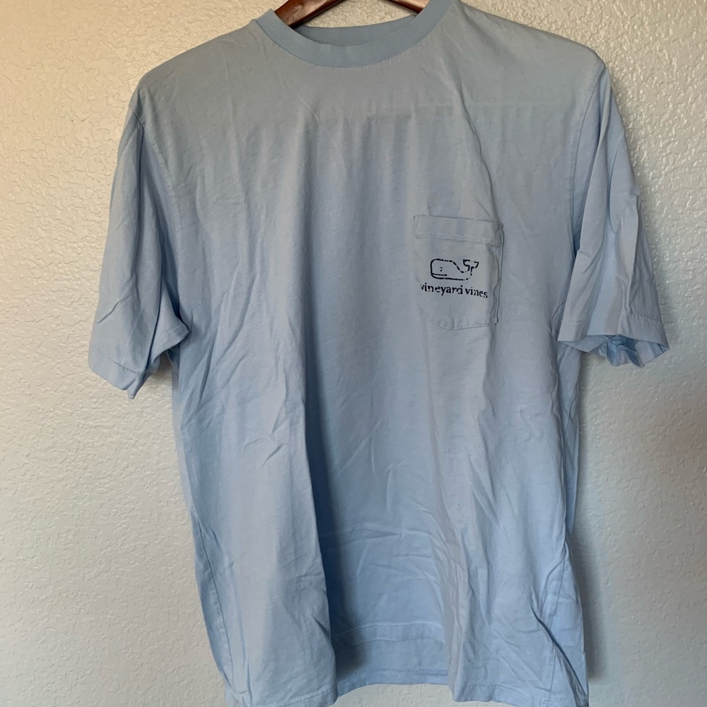 Large Vineyard Vines T-Shirt